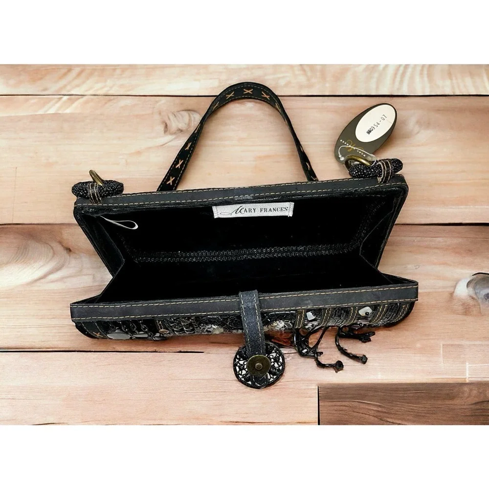 New With Tags Vintage Mary Frances 954-07 “Bastille” Bag